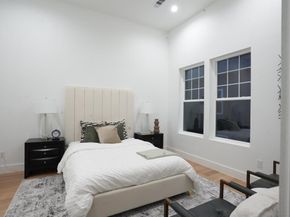 629 N Tyler Street , Dallas Texas 75208