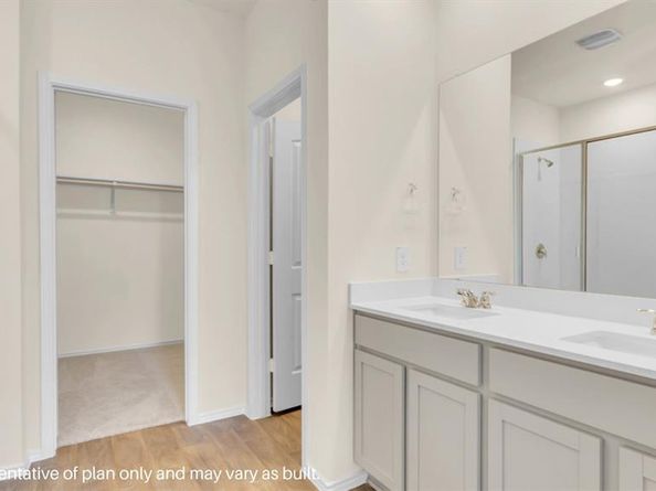 2108  Chantilly Lane , Arlington Texas 76015