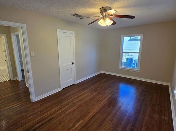 702  Emery Street , Denton Texas 76201