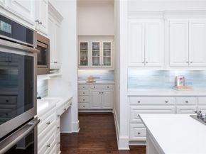 6631  Meadow Road , Dallas Texas 75230