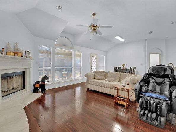 700 N Emma Drive , Arlington Texas 76002