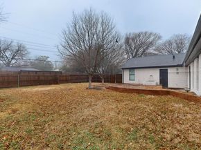 712 W Five Mile Parkway , Dallas Texas 75224