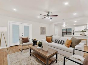 712 W Five Mile Parkway , Dallas Texas 75224