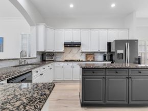 115  Saint James Road , Irving Texas 75063
