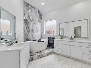 115  Saint James Road , Irving Texas 75063