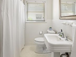 6011  Mccommas Boulevard , Dallas Texas 75206
