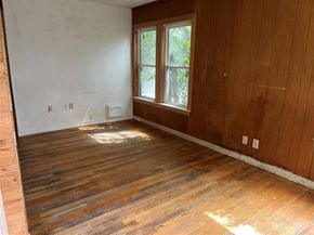 4060  Mt Vernon Avenue , Fort Worth Texas 76103