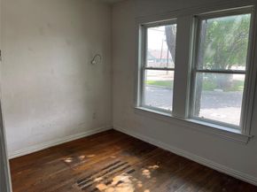 4060  Mt Vernon Avenue , Fort Worth Texas 76103