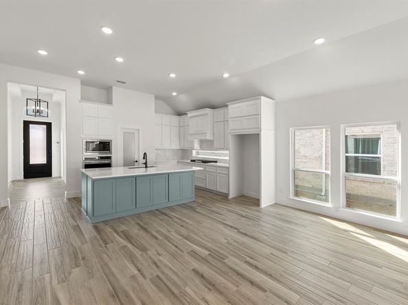 1704  Silla  , Little Elm Texas 75068