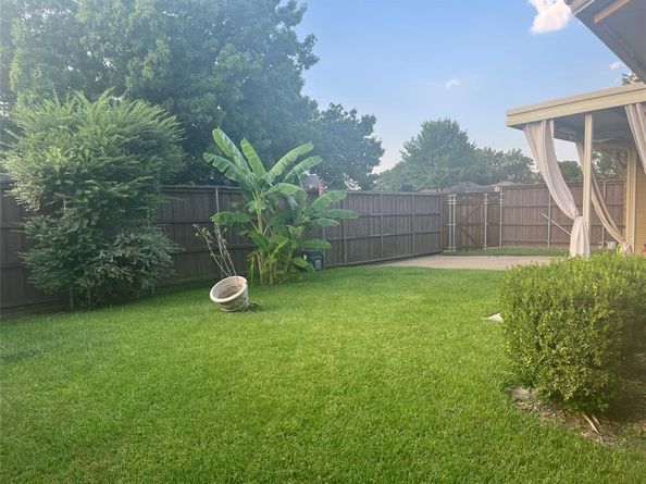 2621  Hackberry Creek , Mesquite Texas 75181