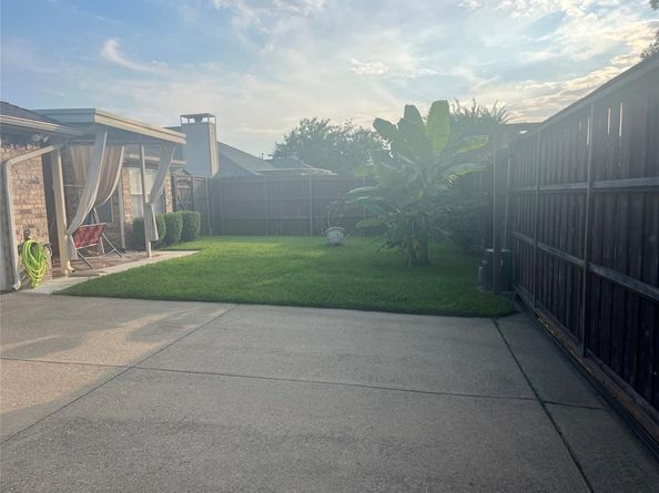 2621  Hackberry Creek , Mesquite Texas 75181