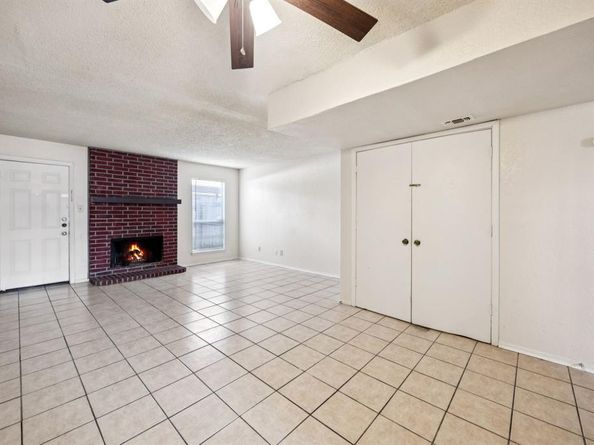 7504  Chapin Road , Fort Worth Texas 76116