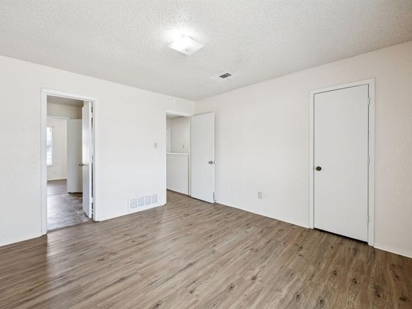 7504  Chapin Road , Fort Worth Texas 76116