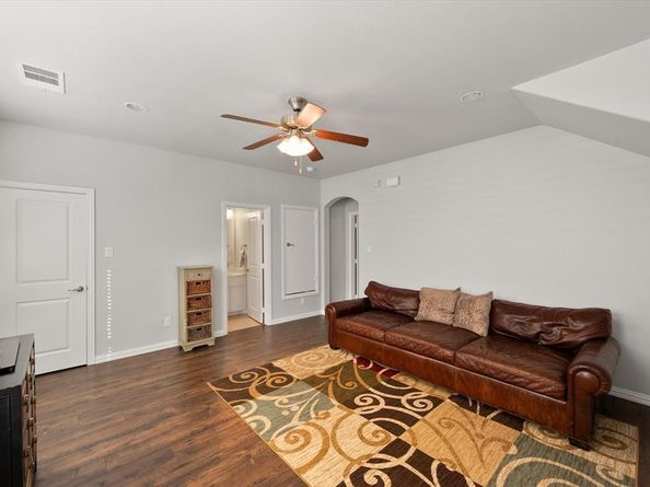 1003  Lone Ivory Trail , Arlington Texas 76005