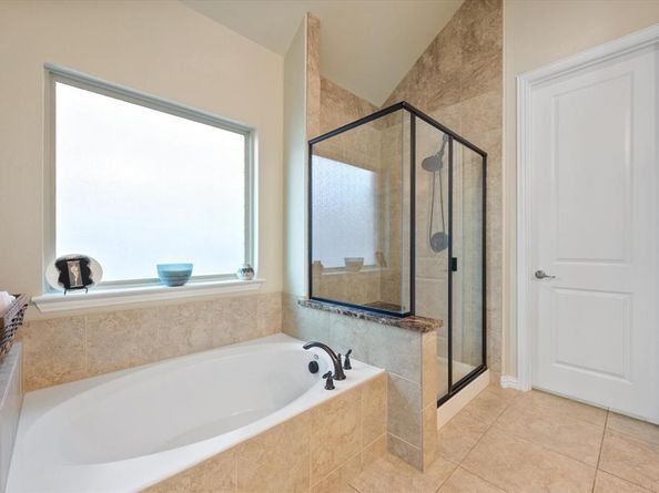 1003  Lone Ivory Trail , Arlington Texas 76005