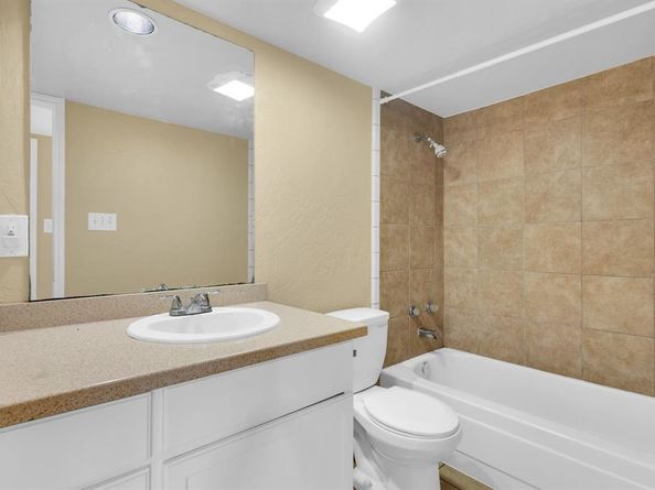 411  Mckinley Street , Cedar Hill Texas 75104