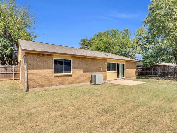 411  Mckinley Street , Cedar Hill Texas 75104