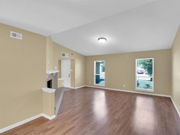 411  Mckinley Street , Cedar Hill Texas 75104