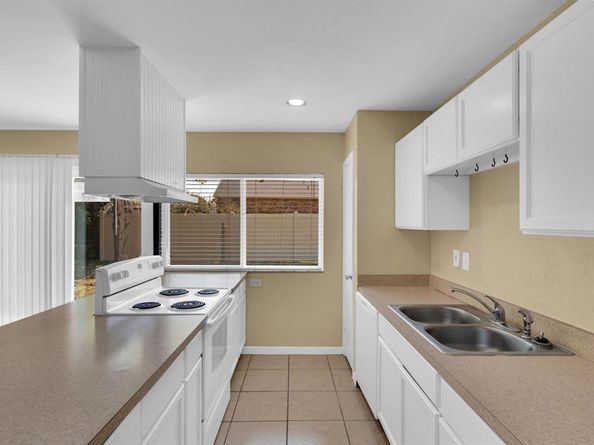 411  Mckinley Street , Cedar Hill Texas 75104