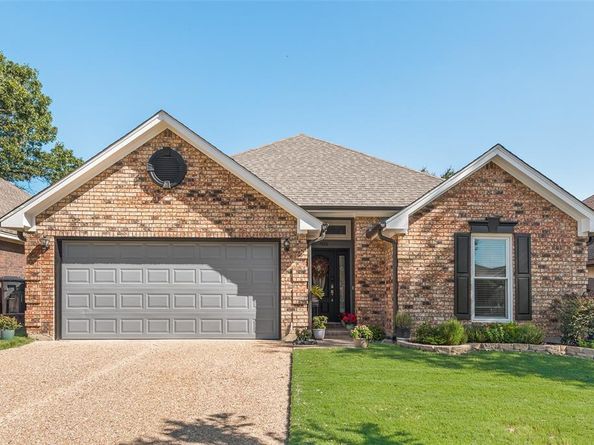 933  Freshwood Court , Arlington Texas 76017