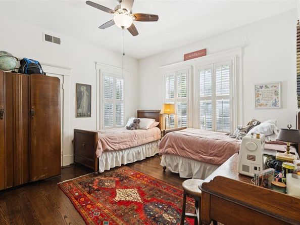 306 N Windomere Avenue , Dallas Texas 75208