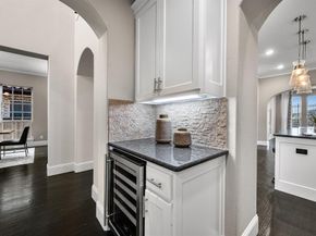 5843  Shoreside Bend , Irving Texas 75039