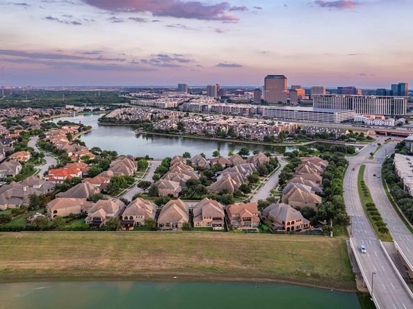 5843  Shoreside Bend , Irving Texas 75039