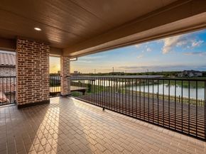 5843  Shoreside Bend , Irving Texas 75039