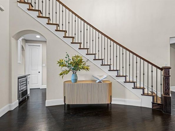 5843  Shoreside Bend , Irving Texas 75039