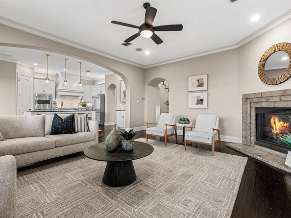 5843  Shoreside Bend , Irving Texas 75039
