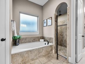 5843  Shoreside Bend , Irving Texas 75039