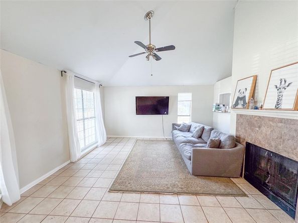 1602  Autumn Breeze Lane , Lewisville Texas 75077