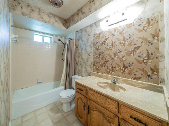 510  Sierra Drive , DeSoto Texas 75115