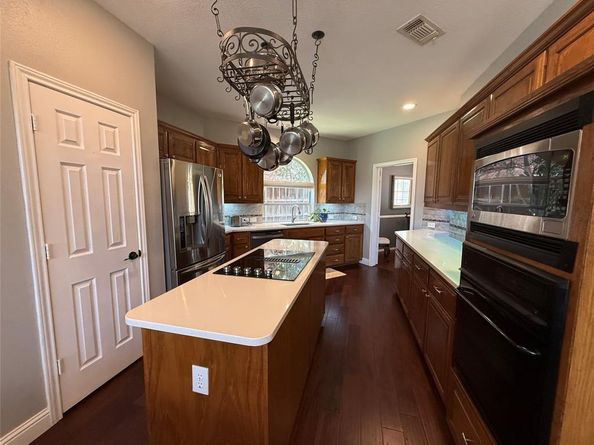 1100  Springfield Lane , Allen Texas 75002