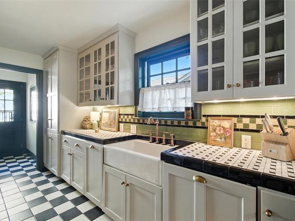 7015  Vivian Avenue , Dallas Texas 75223