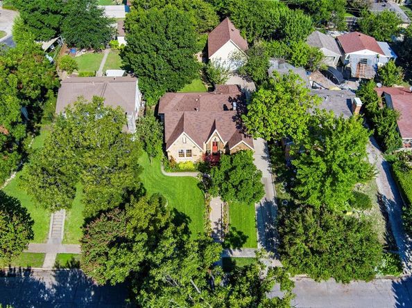 7015  Vivian Avenue , Dallas Texas 75223