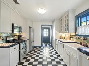 7015  Vivian Avenue , Dallas Texas 75223