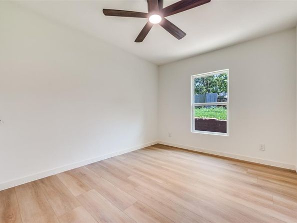 3134 W Jefferson Boulevard , Dallas Texas 75211