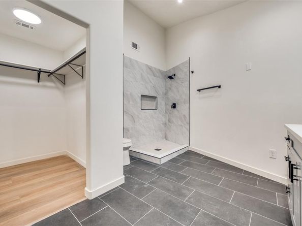 3134 W Jefferson Boulevard , Dallas Texas 75211