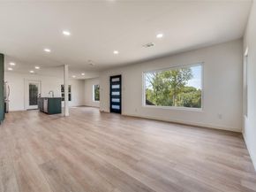 3134 W Jefferson Boulevard , Dallas Texas 75211