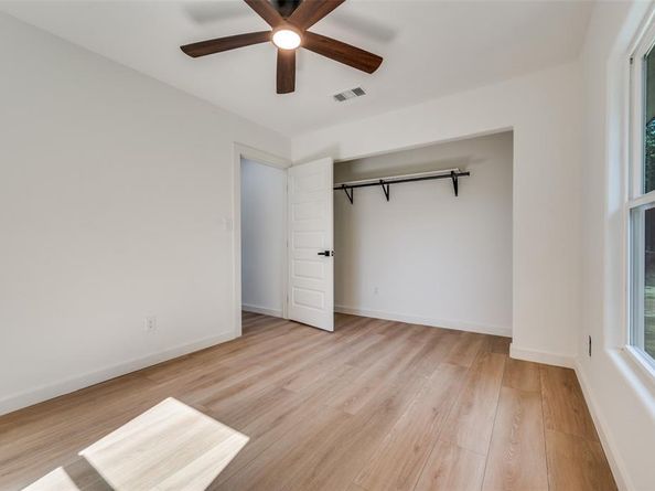 3134 W Jefferson Boulevard , Dallas Texas 75211