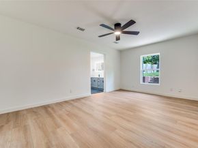 3134 W Jefferson Boulevard , Dallas Texas 75211