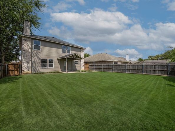 513  Creekbend Street , Crowley Texas 76036
