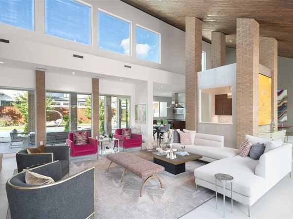 5601  Dittmar Place , Dallas Texas 75229