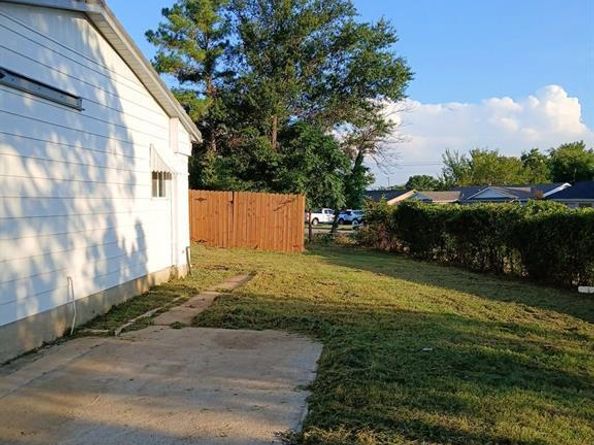 2718  Anderson Street , Irving Texas 75062