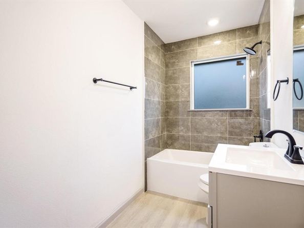2718  Anderson Street , Irving Texas 75062