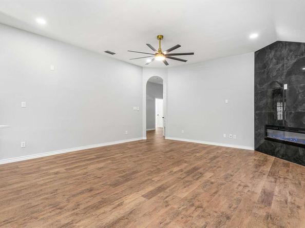 8637  Creede Trail , Fort Worth Texas 76118