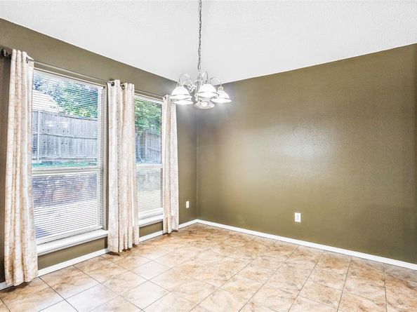 4730  Lennon Avenue , Arlington Texas 76016
