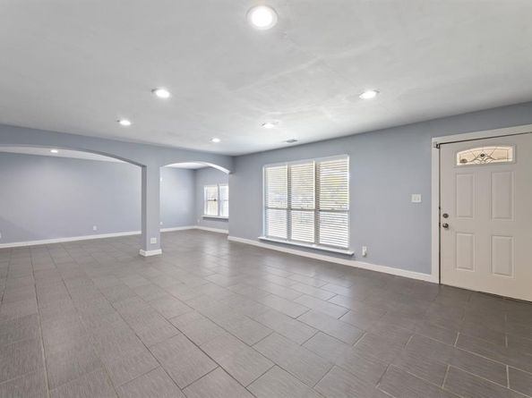 1915  Gaylord Drive , Dallas Texas 75217