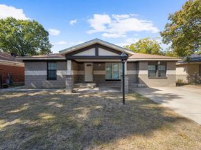 1915  Gaylord Drive , Dallas Texas 75217